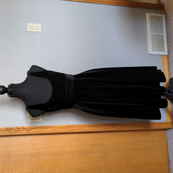 Evan Picone Velour Cocktail Dress - Picture 1 of 10